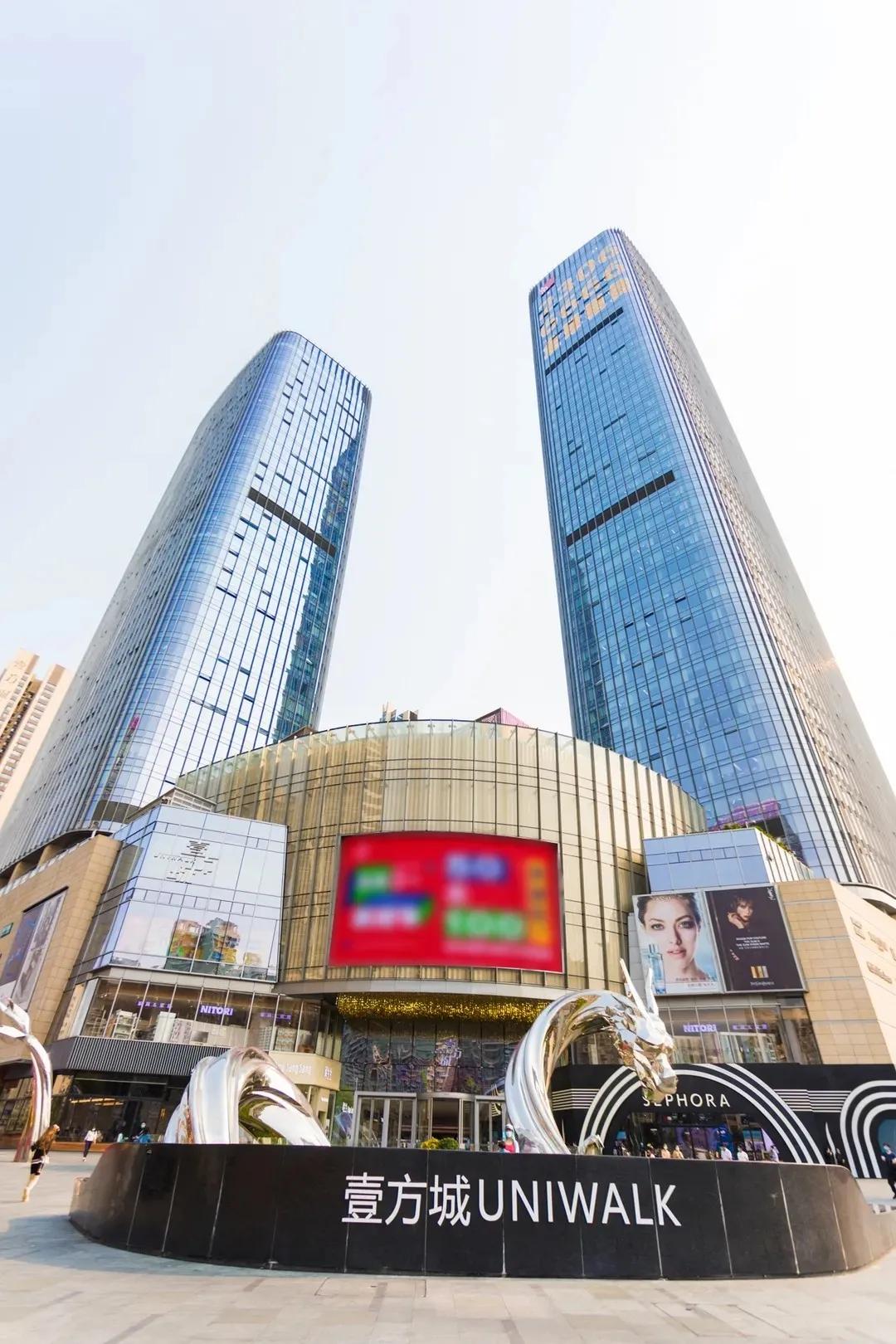 首战告捷,费大厨三年百店第一家店,开到了深圳最大的购物中心,壹方城!